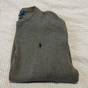 Men’s polo sweatshirt large